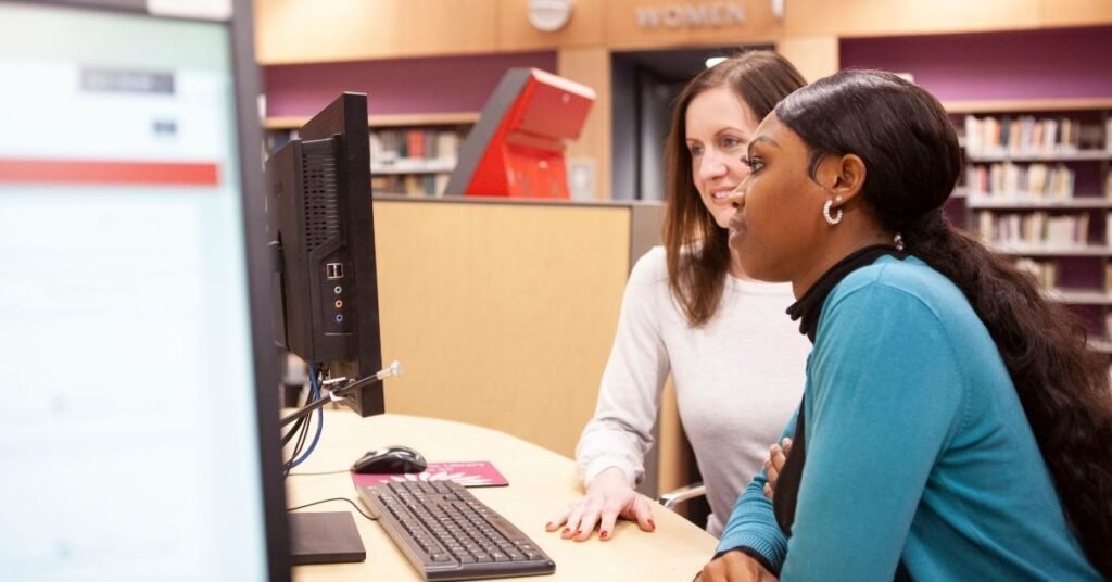 Administrative Assistant Jobs in Canada